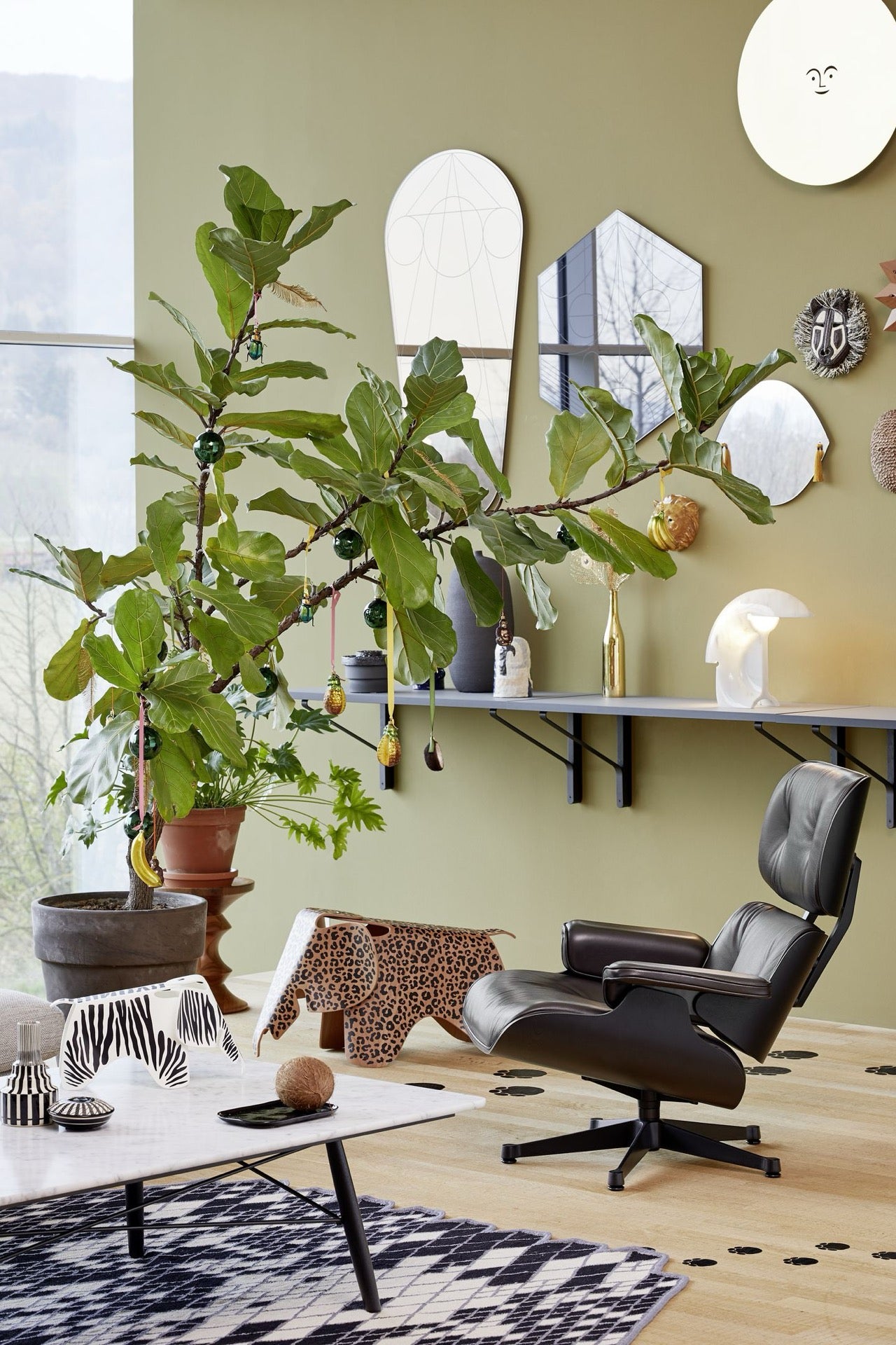 Lounge Chair & Ottoman Esche Schwarz
