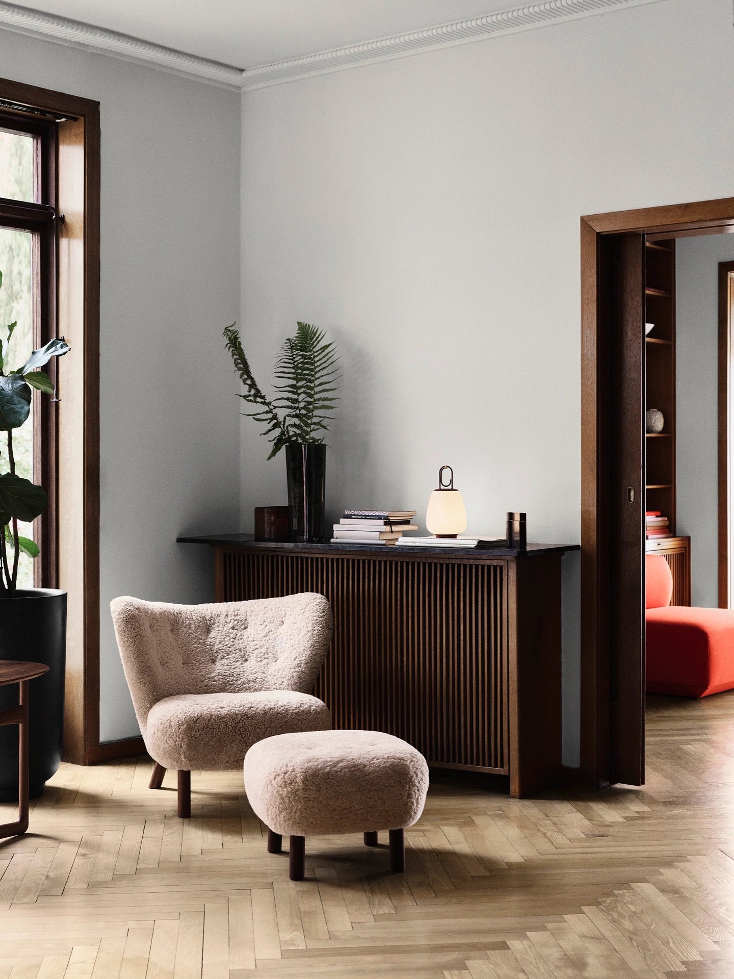 AndTradition &Tradition Little Petra Lounge Chair in Schafsfell