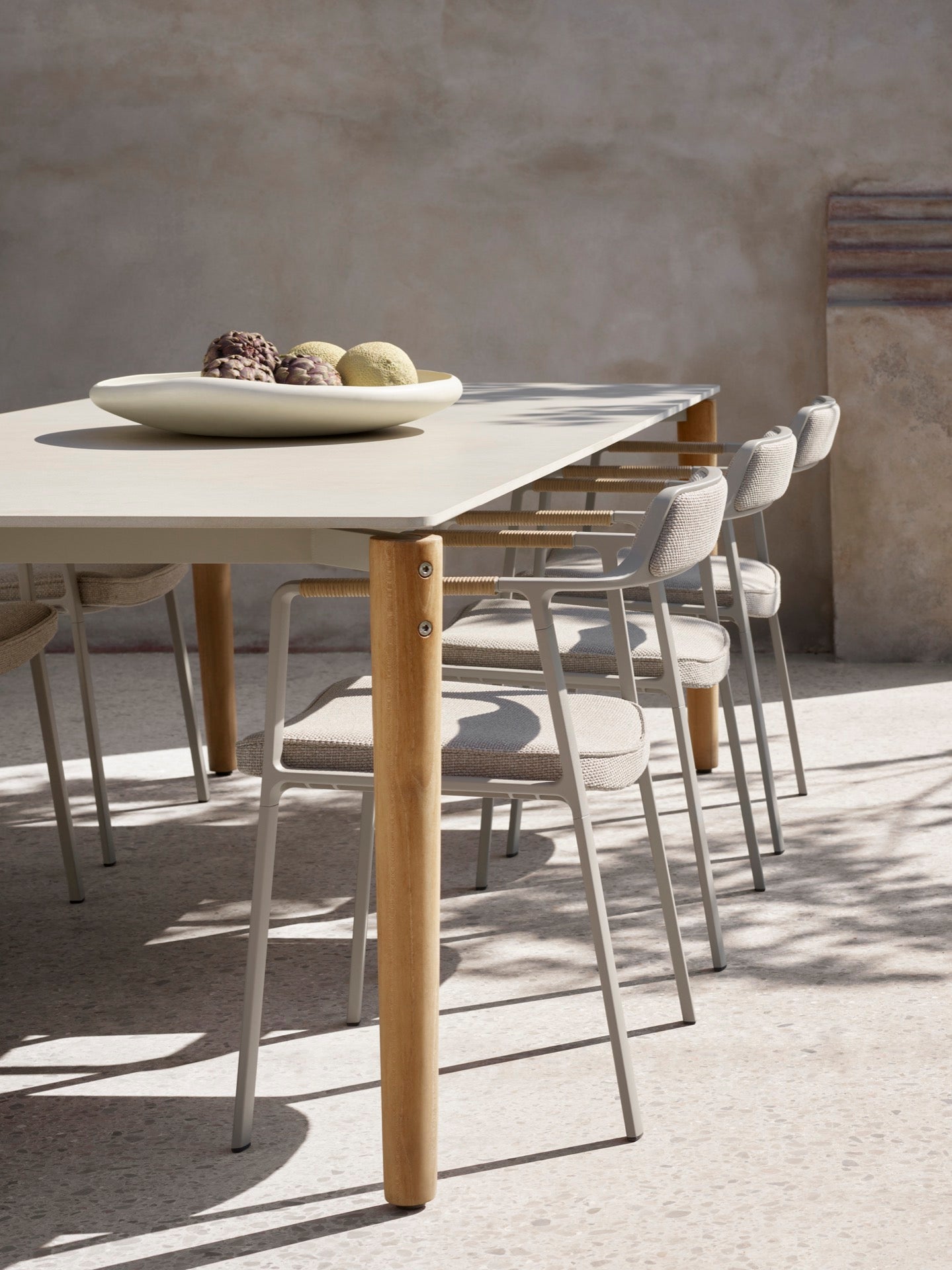Open-Air Table