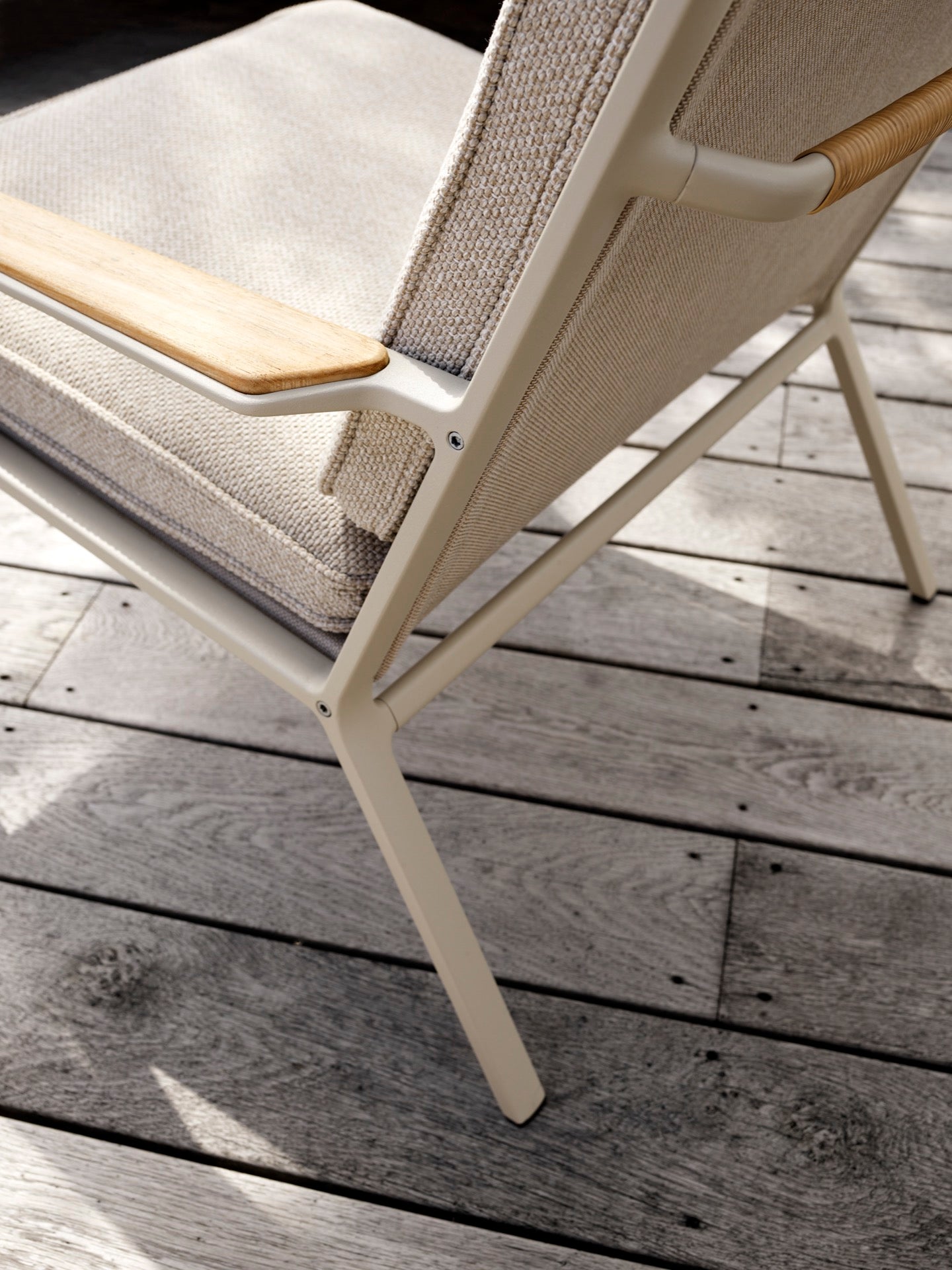 Open-Air Lounge Chair