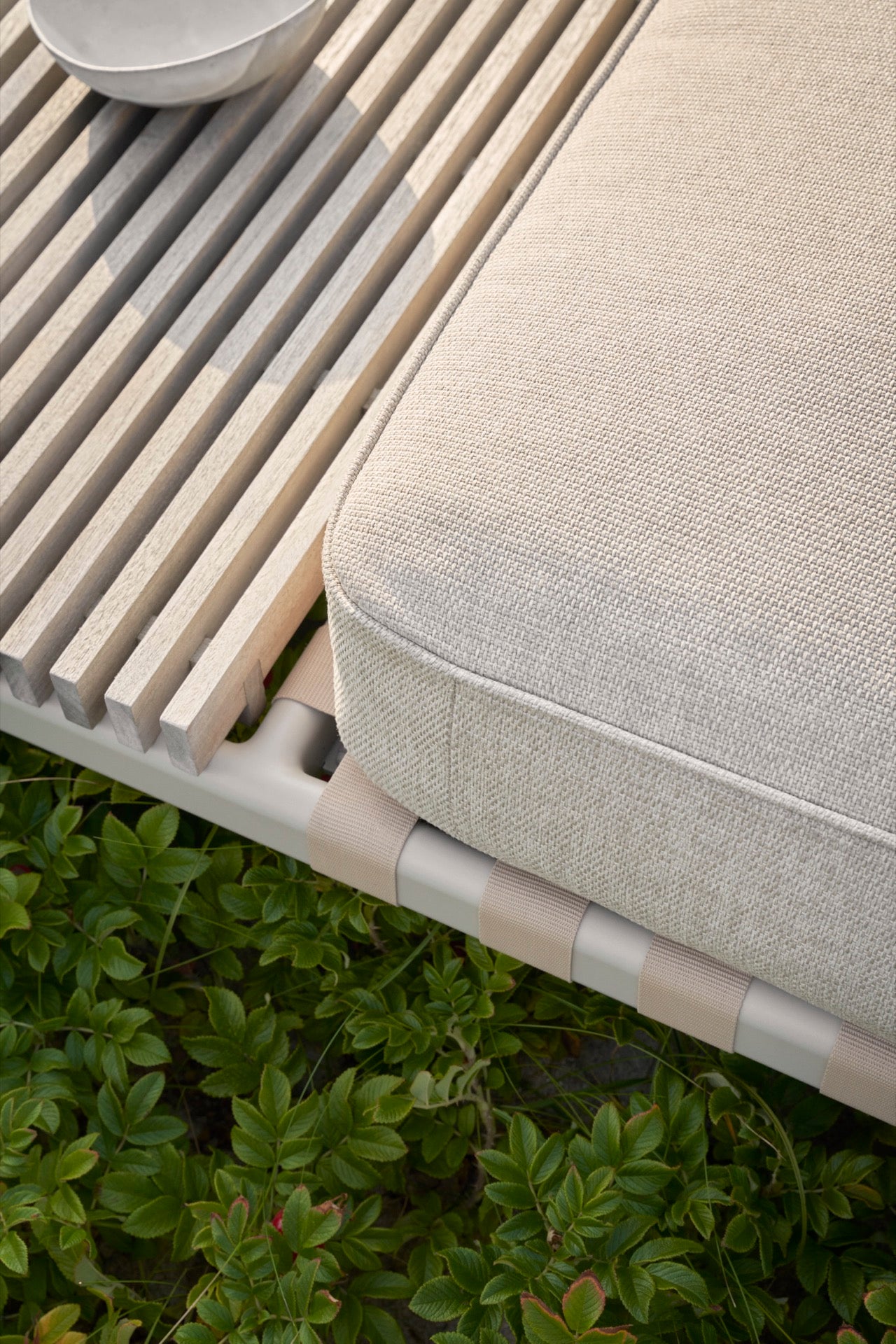 Open-Air Sofa Table End