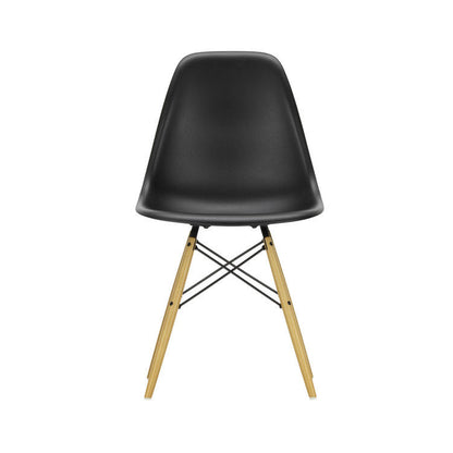 Eames Plastic Side Chair