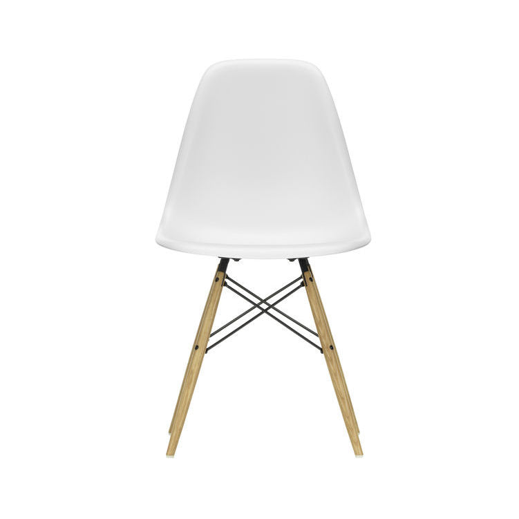 Eames Plastic Side Chair