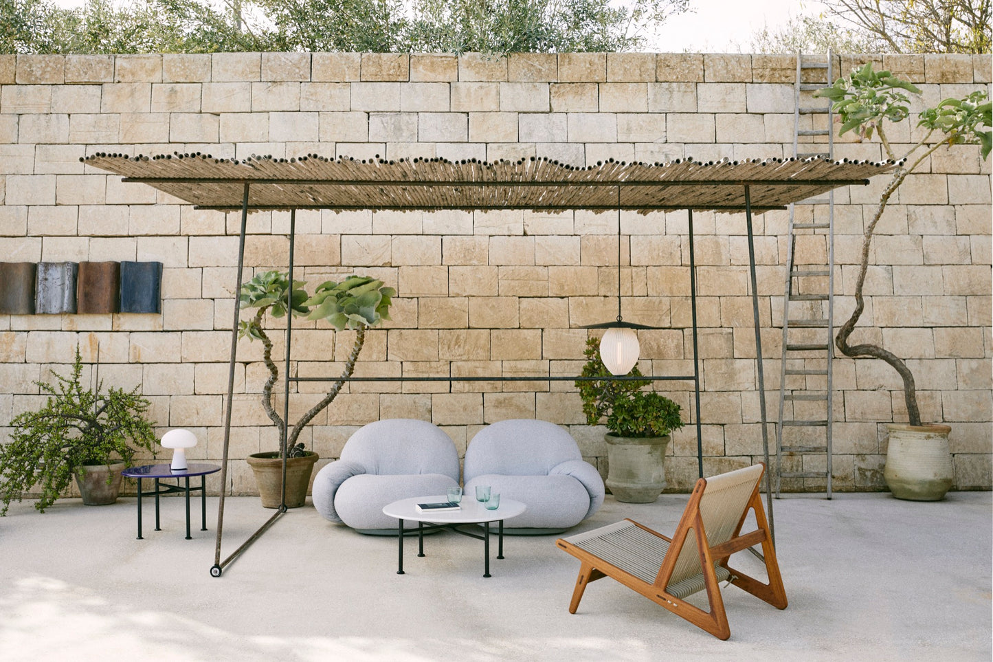 MR01 Initial Lounge Chair