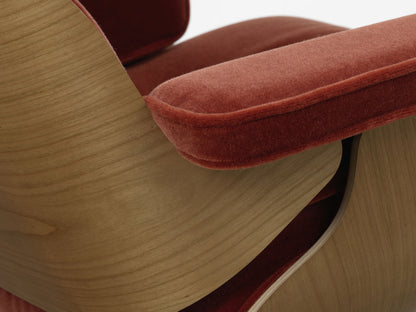 Lounge Chair & Ottoman