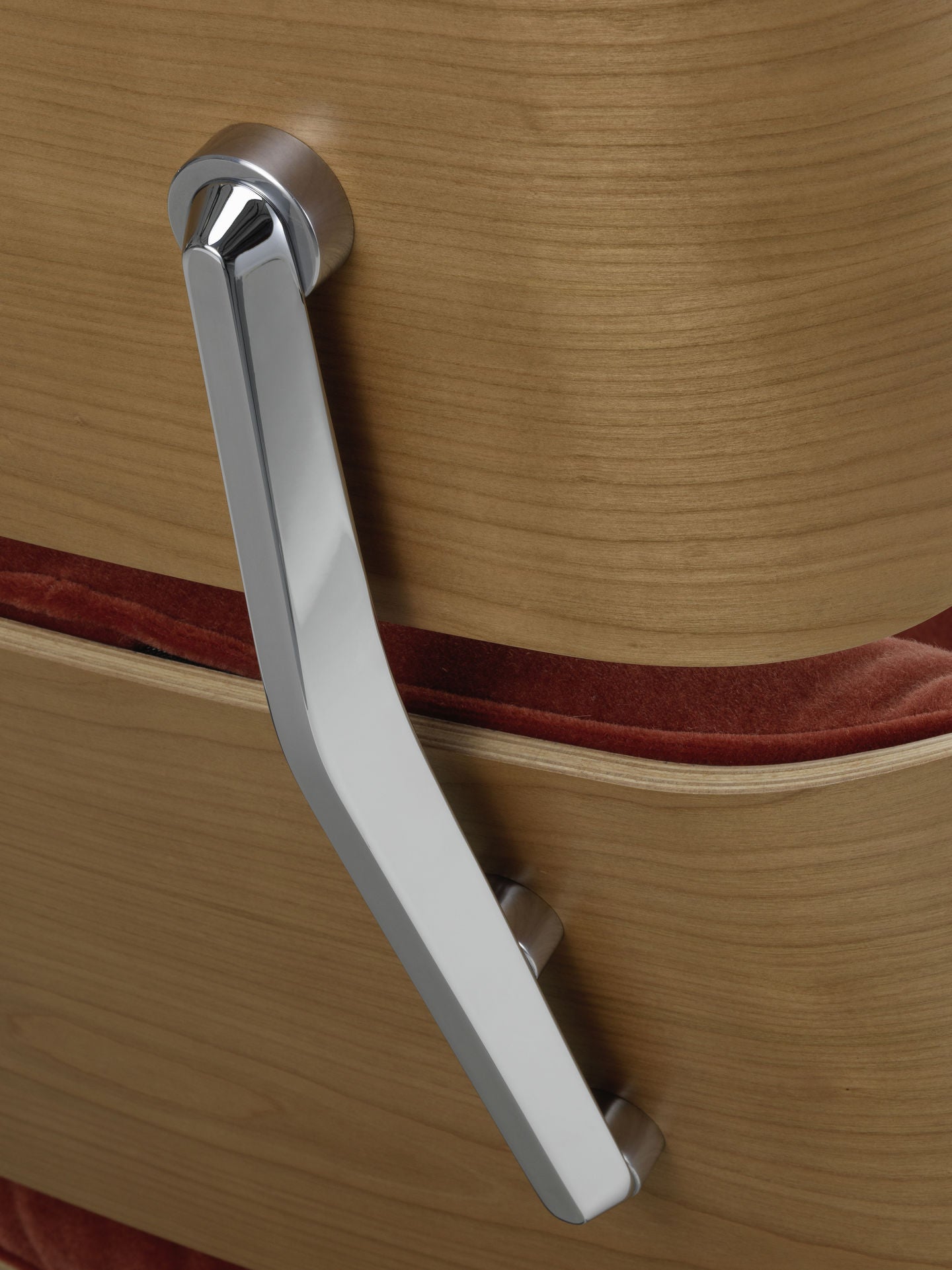 Eames Lounge Chair | Cherry & Brandy