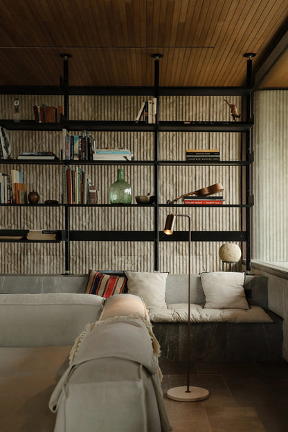 Book XL Floor Arm