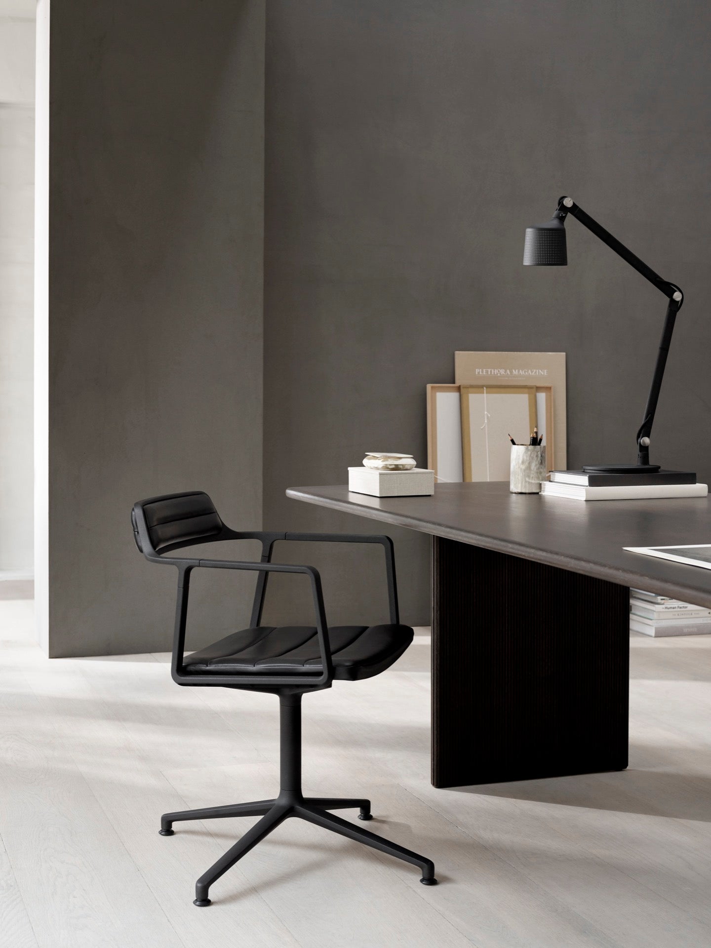 Swivel Chair | 452