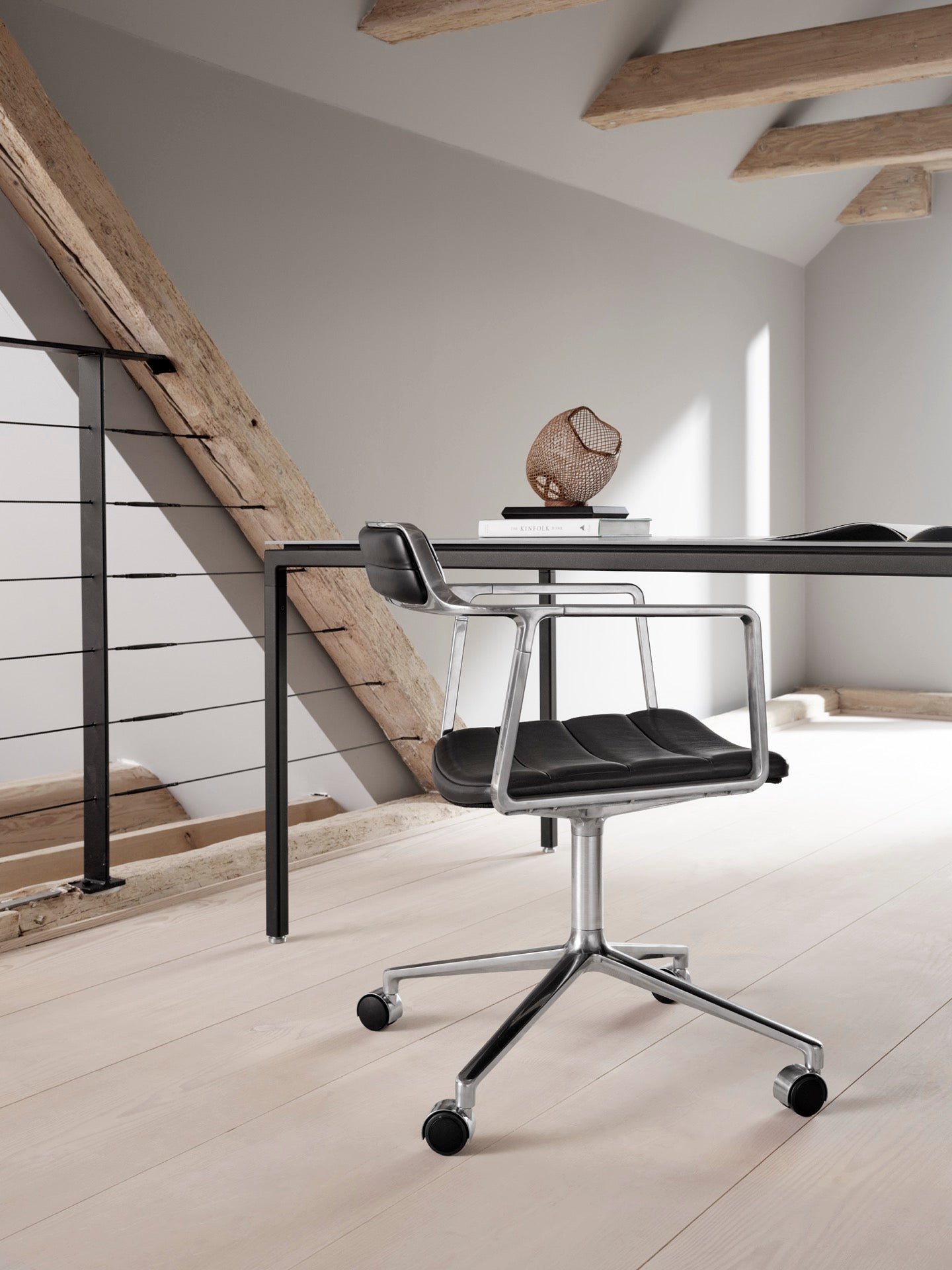 Swivel Chair | 452