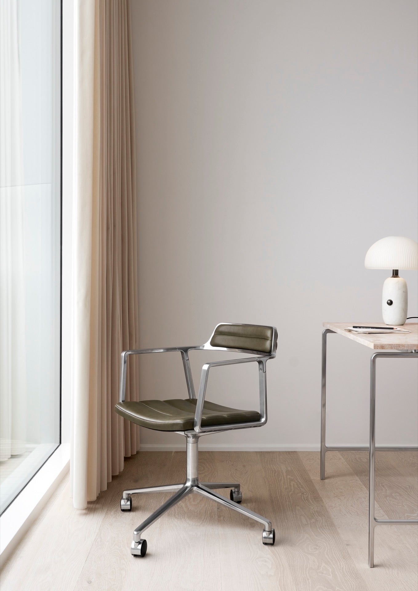 Swivel Chair | 452