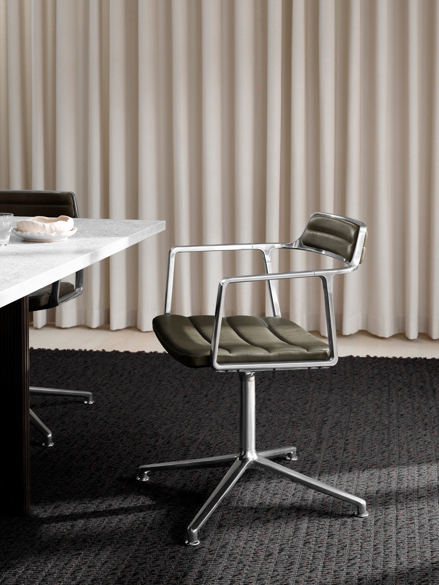 Swivel Chair | 452