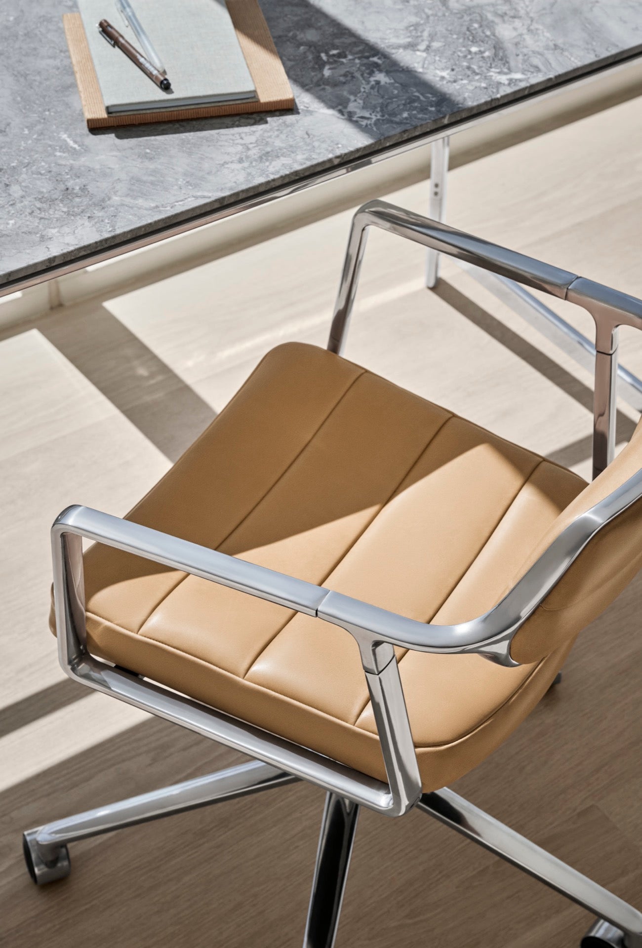 Swivel Chair | 453+