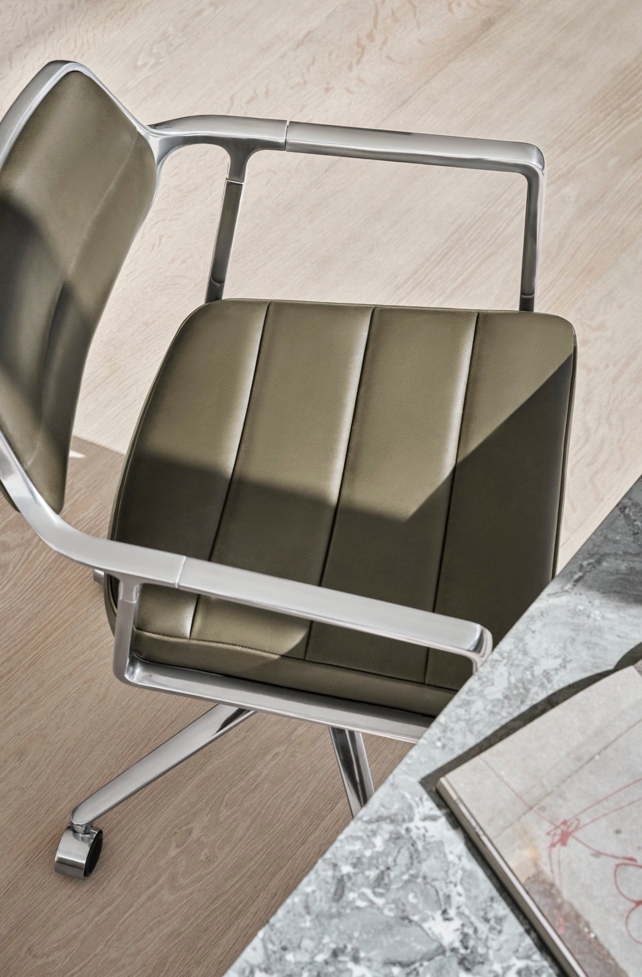 Swivel Chair | 453+